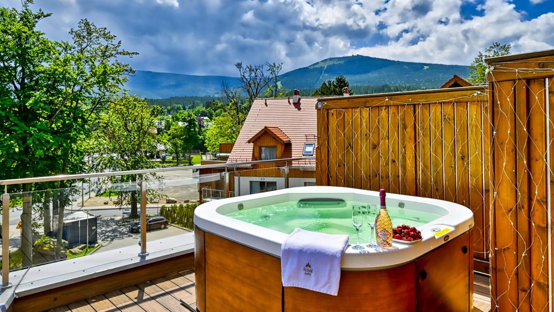 Royal Prestige Collection Z Prywatnym Jacuzzi - Stone Hill Resort Z Basenem I Saunami Szklarska Poręba Buitenkant foto